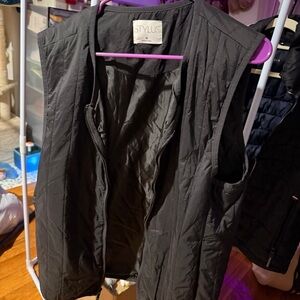 STYLUS Black Quilted Sleeveless Vest